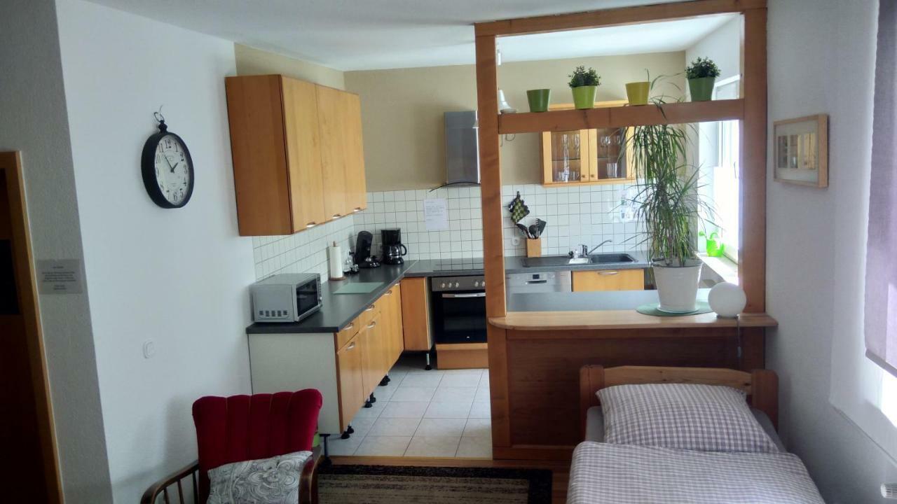"Klein Und Fein"-Monteurzimmer Pohlheim Экстерьер фото