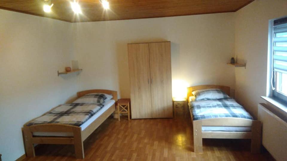 "Klein Und Fein"-Monteurzimmer Pohlheim Экстерьер фото